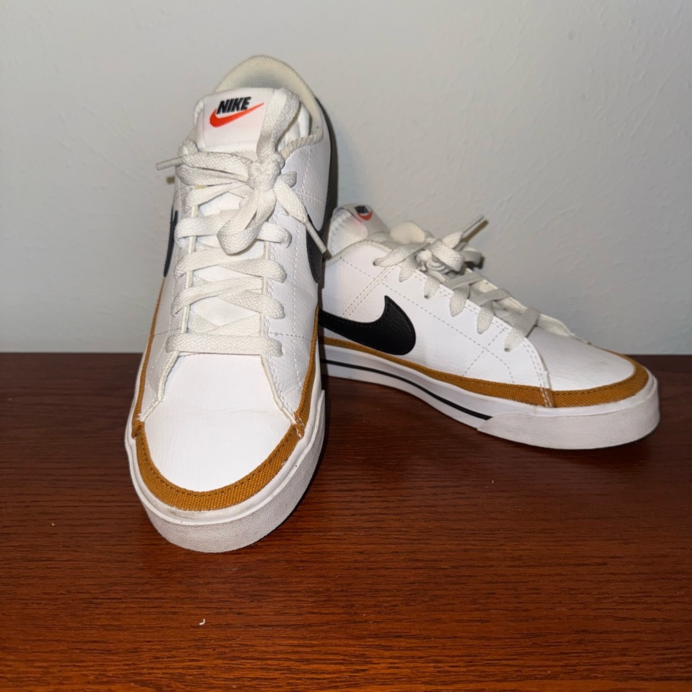 Nike Court Legacy Shoes